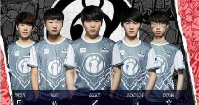 alt alt